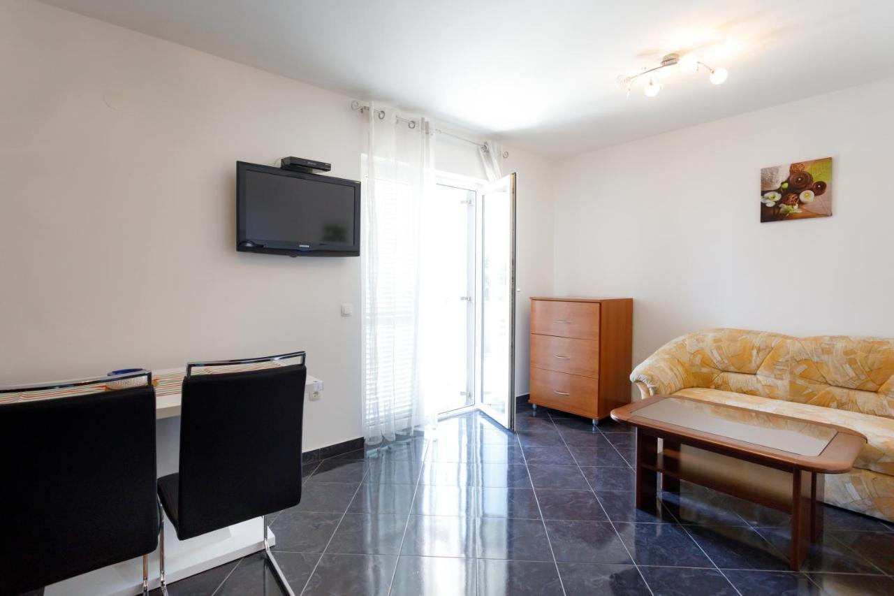 Apartments Lacic Krk Town Εξωτερικό φωτογραφία