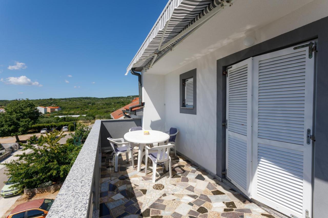 Apartments Lacic Krk Town Εξωτερικό φωτογραφία