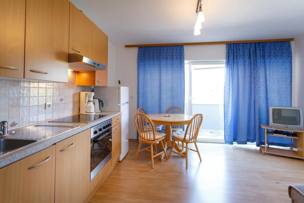 Apartments Lacic Krk Town Εξωτερικό φωτογραφία