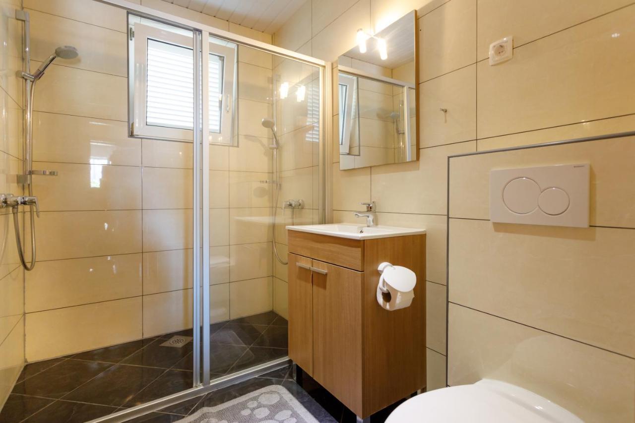 Apartments Lacic Krk Town Εξωτερικό φωτογραφία