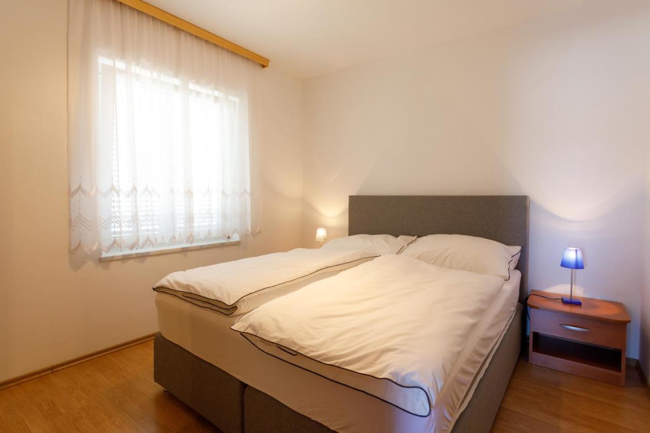 Apartments Lacic Krk Town Εξωτερικό φωτογραφία