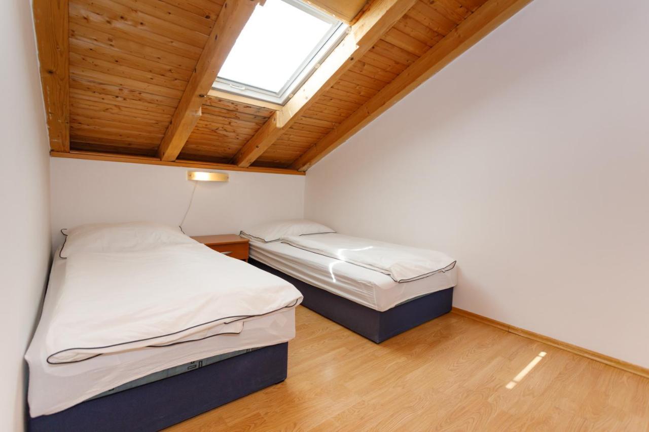 Apartments Lacic Krk Town Εξωτερικό φωτογραφία