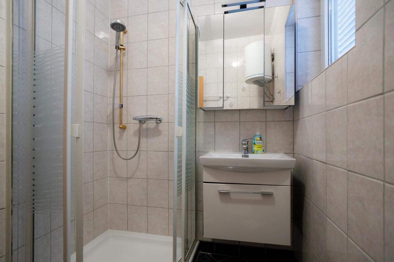 Apartments Lacic Krk Town Εξωτερικό φωτογραφία